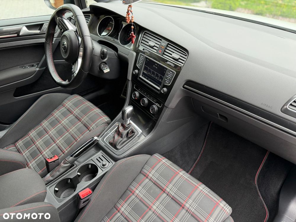 Volkswagen Golf 2.0 TSI BMT GTI DSG - 10