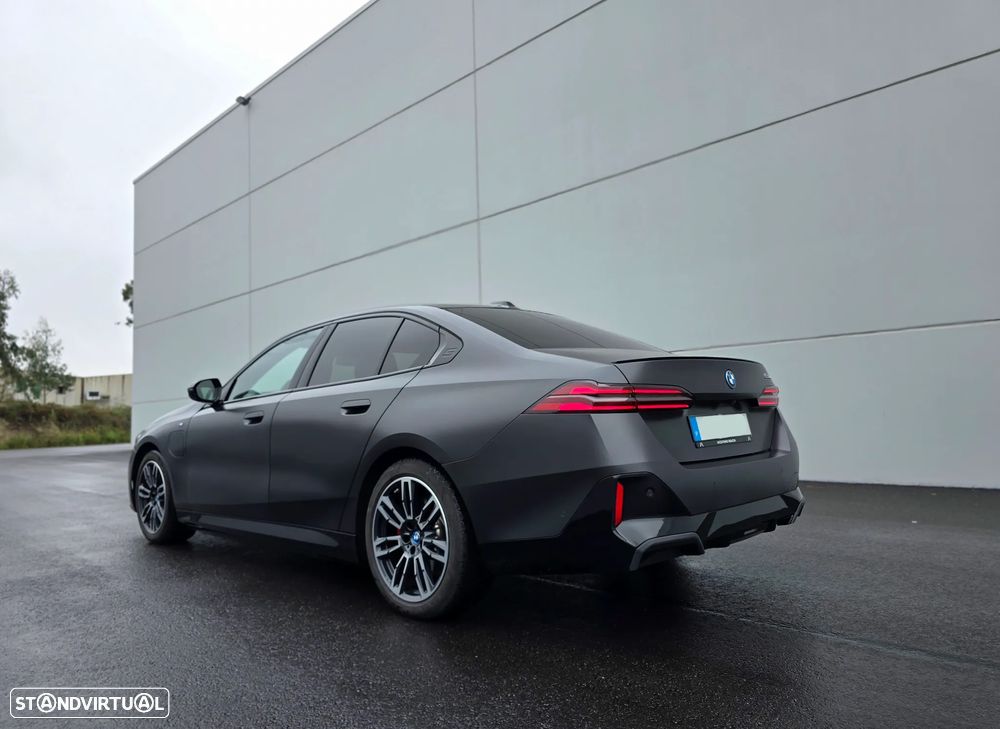 BMW 530 e Pack Desportivo M Pro - 12