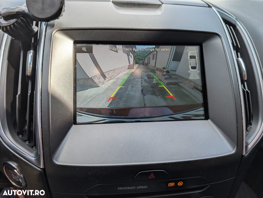Ford Edge - 12