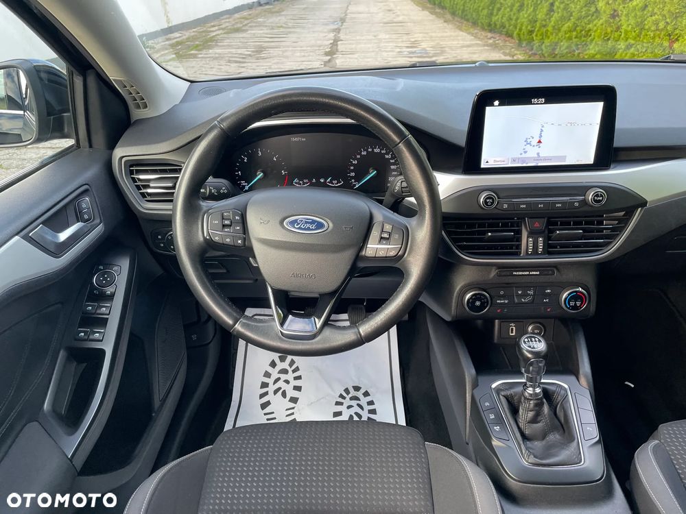 Ford Focus 1.5 EcoBlue Start-Stopp-System TITANIUM - 15
