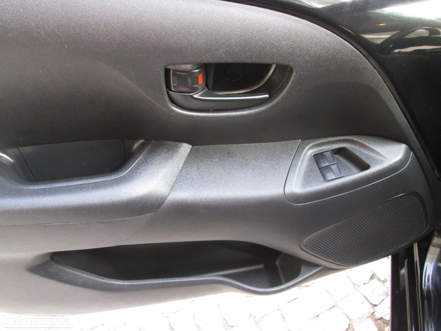 Citroën C1 1.0 VTi Feel S&S - 5