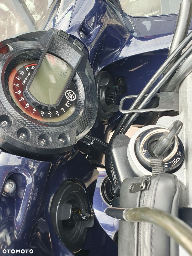 Yamaha FZ6 - 24