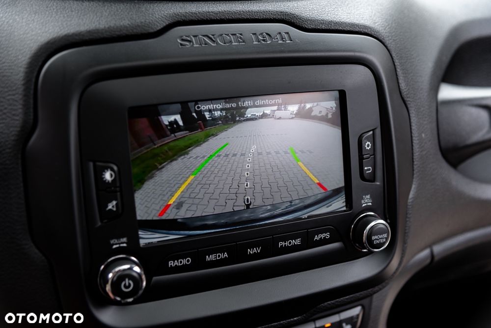 Jeep Renegade - 32