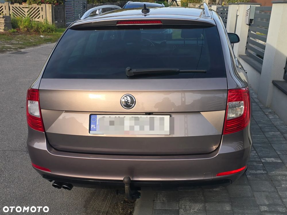 Skoda Superb 2.0 TDI Platinum DSG - 6
