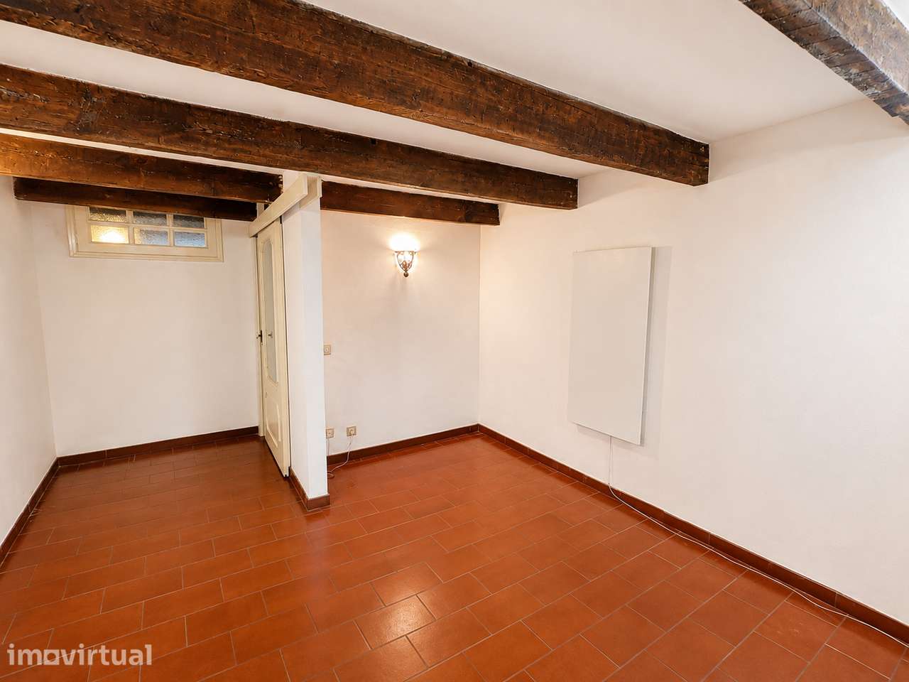 T1 Mobilado com 70 m² | Centro de Gaia | Pronto a Habitar | WI-FI e TV - Grande imagem: 2/12
