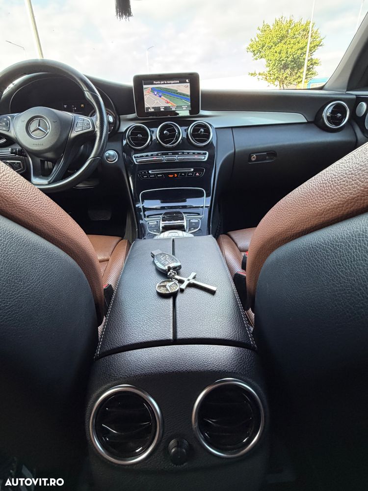 Mercedes-Benz C - 13