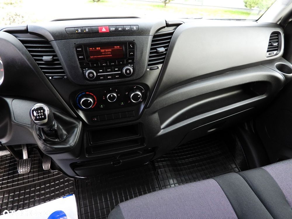 Iveco DAILY 50C16 PLANDEKA 10 PALET TEMPOMAT BLIŹNIACZE KOŁA KLIMATYZACJA  160KM - 35