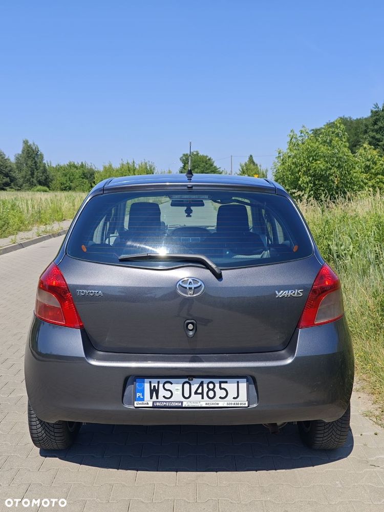 Toyota Yaris 1.3 VVT-i Luna - 6