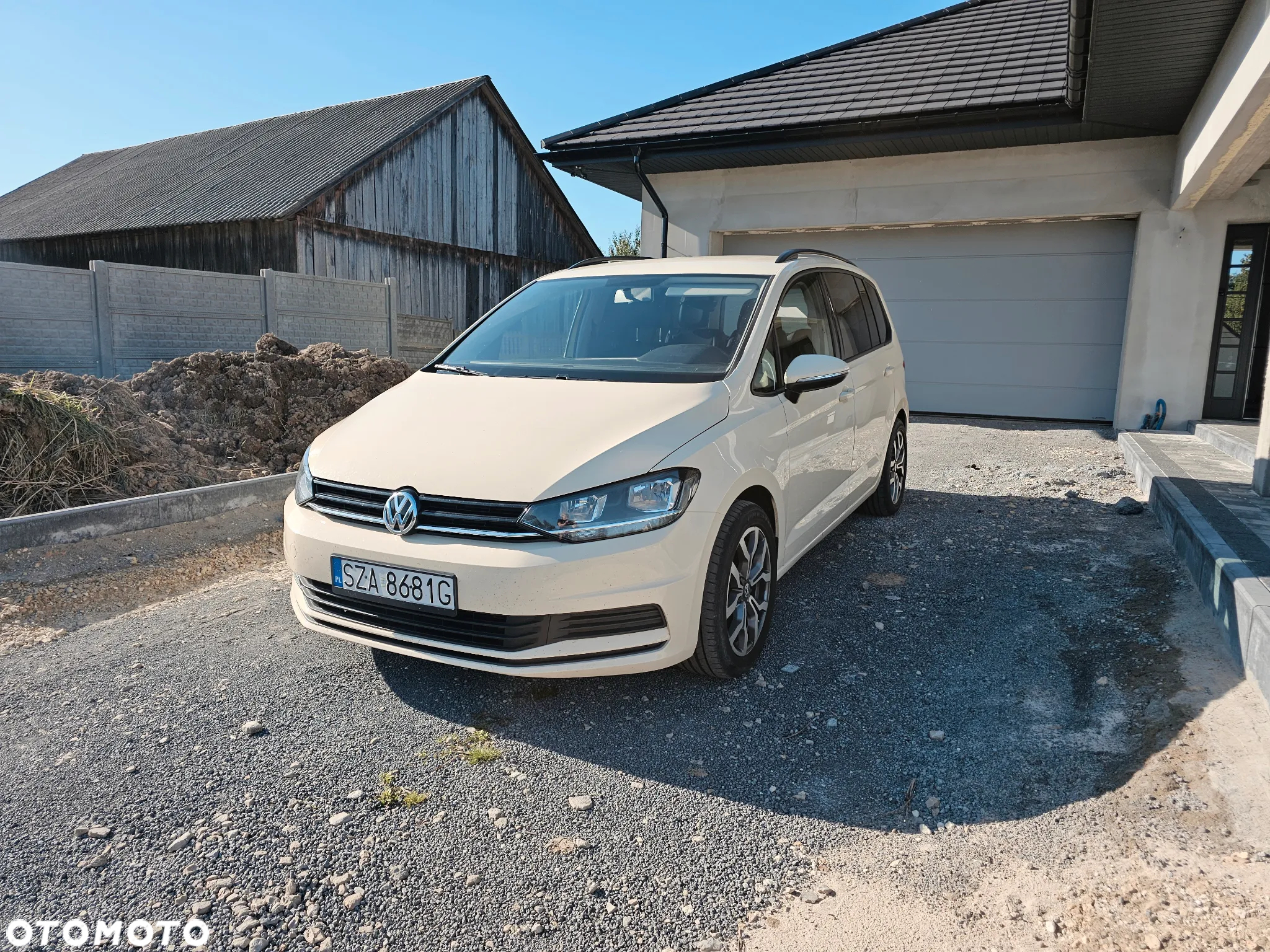 Volkswagen Touran 2.0 TDI SCR DSG Comfortline - 3