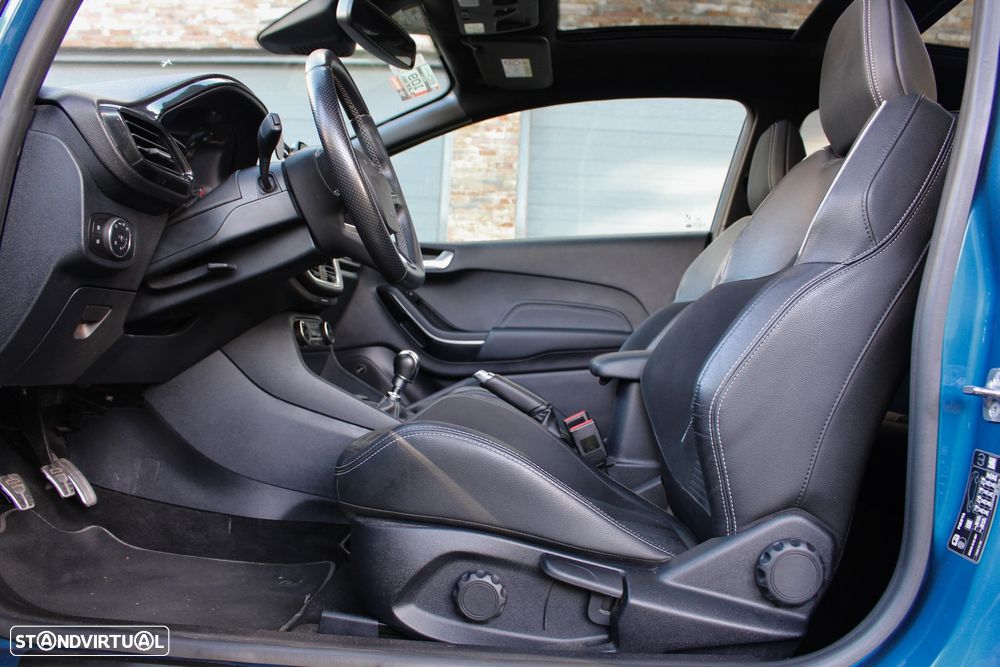 Ford Fiesta 1.5 EcoBoost ST - 31