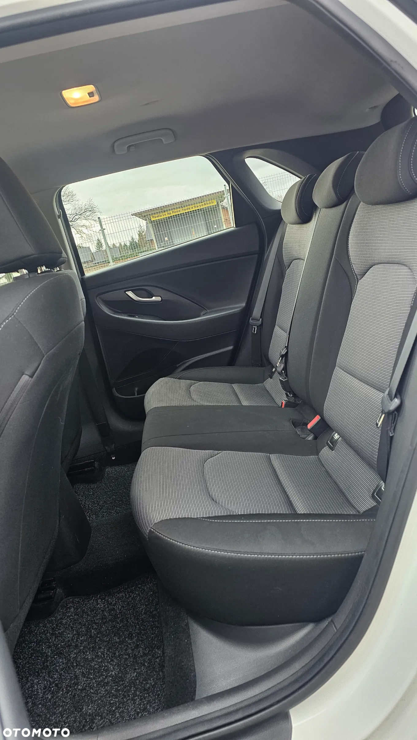 Hyundai i30 1.4 Trend - 12