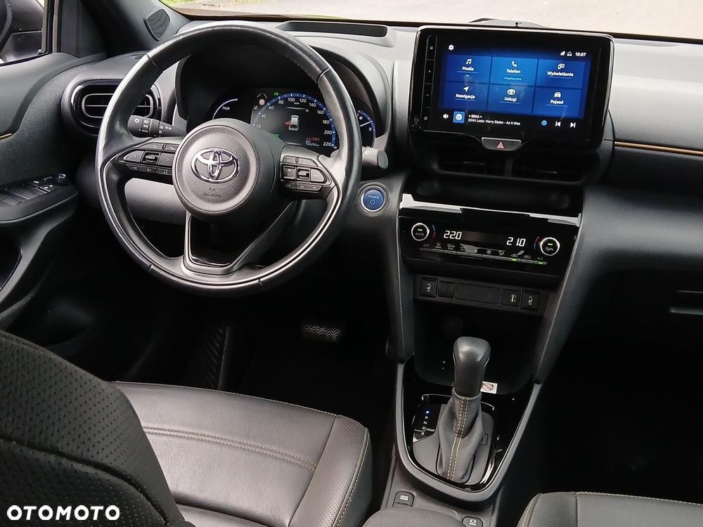 Toyota Yaris Cross Hybrid 1.5 Premiere Edition - 24