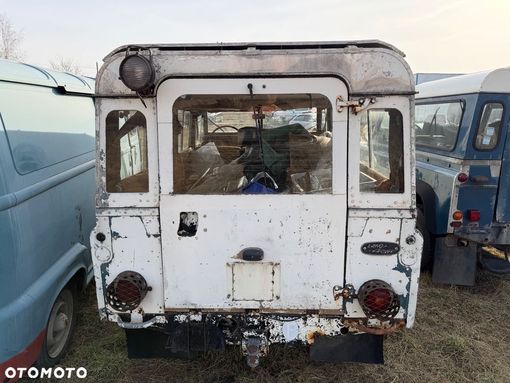 Land Rover Defender - 11