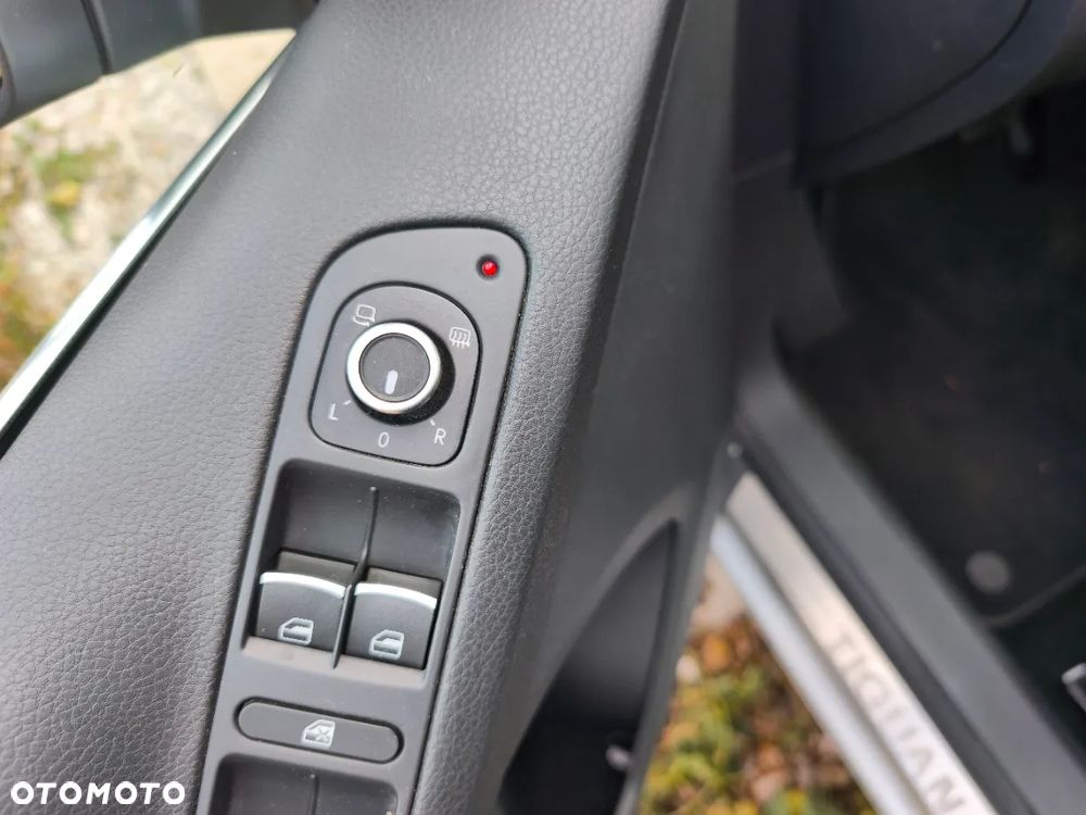 Volkswagen Tiguan 2.0 TSI 4Mot Sport&Style DSG - 24
