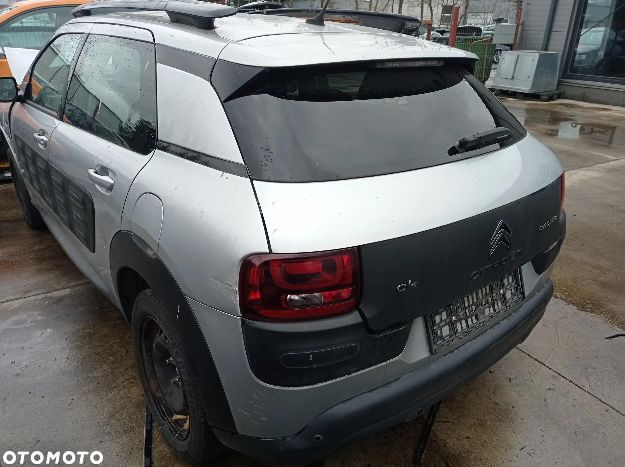 Wszystkie Części Citroen C4 Cactus 1.2 VTi HM01 16r - 2