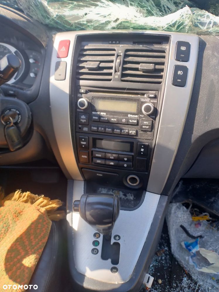 HYUNDAI TUCSON I radio panel nawiewu klimatyzacji ramka radia - 1