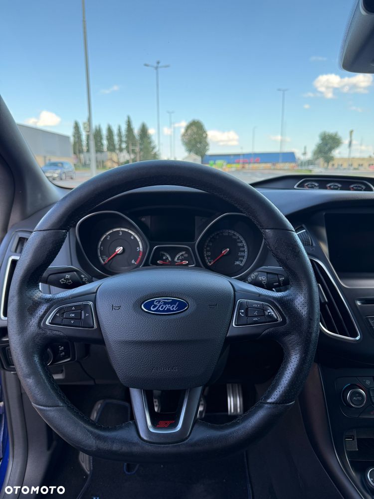 Ford Focus 2.0 TDCi ST - 6