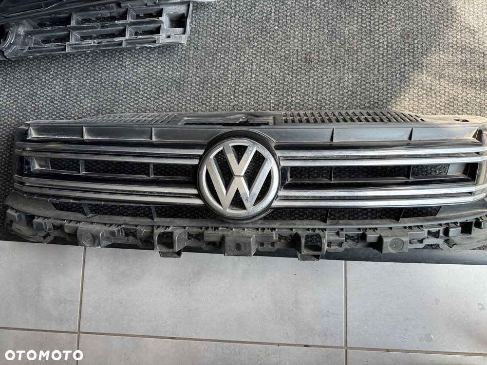 Volkswagen Tiguan 5N0 atrapa przód grill