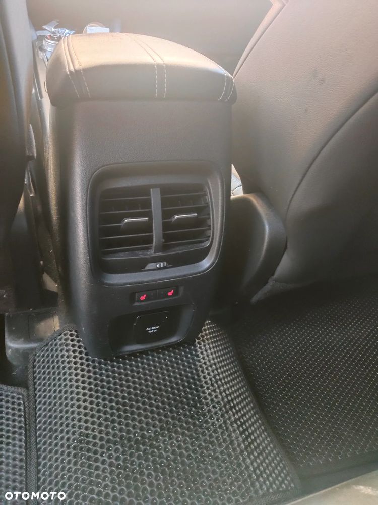 Ford Kuga 2.5P PHEV FWD Vignale - 6