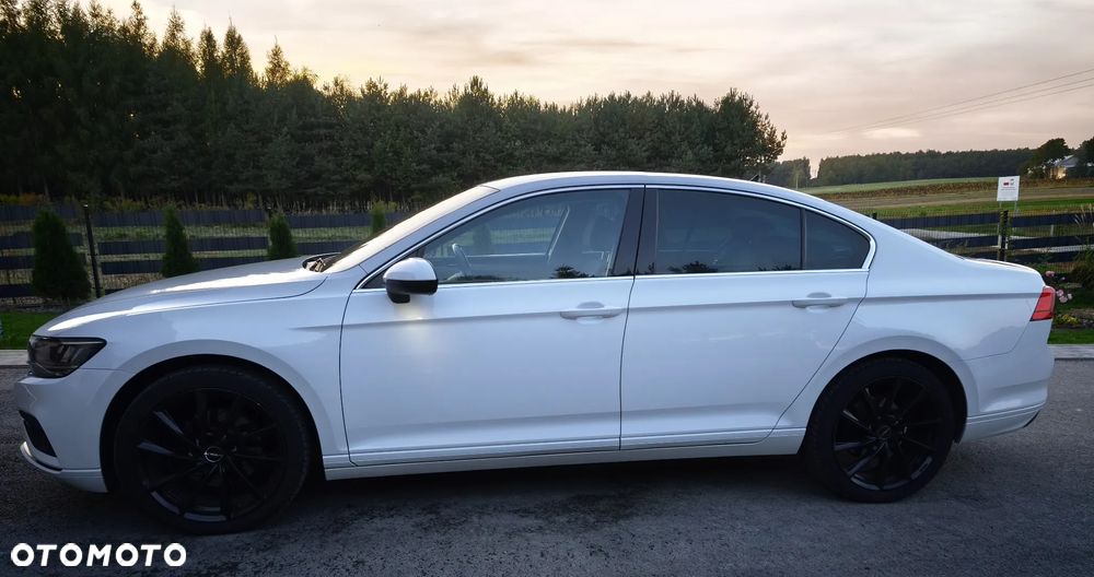 Volkswagen Passat 2019 photo 2