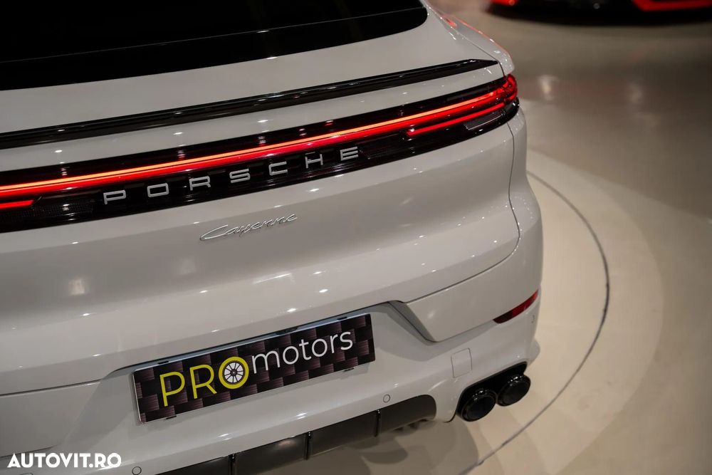PORSCHE Cayenne Coupe 2023 — imagine 24