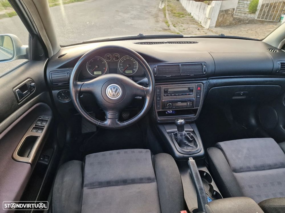 VW Passat Variant 1.9 TDi Confortline - 5