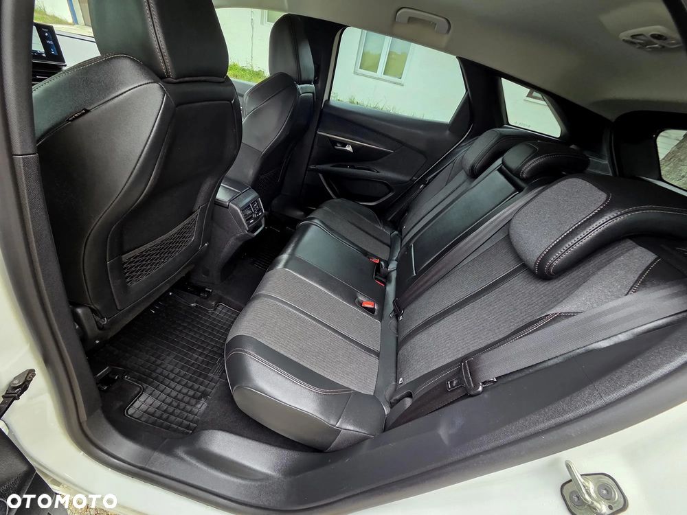 Peugeot 3008 1.5 BlueHDi GT Pack S&S EAT8 - 30