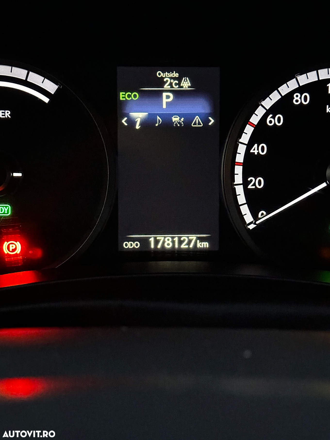 Lexus Seria NX 300h F Sport - 8