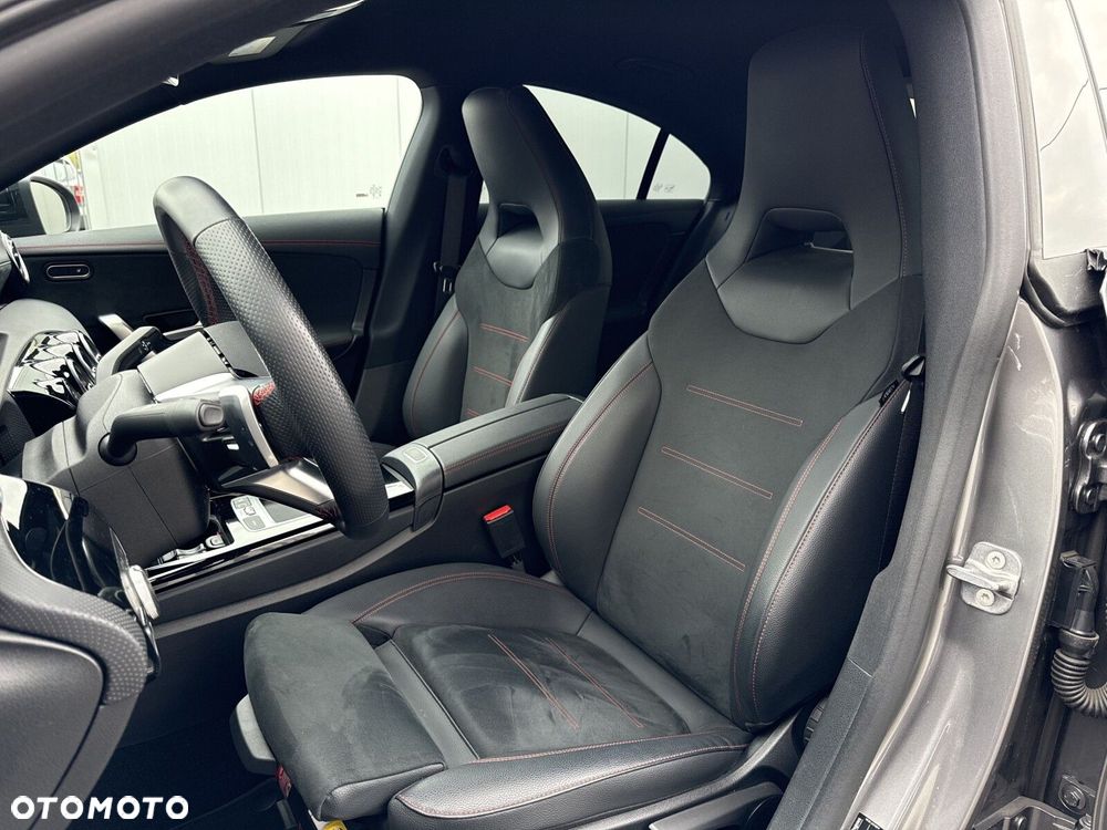 Mercedes-Benz CLA - 16