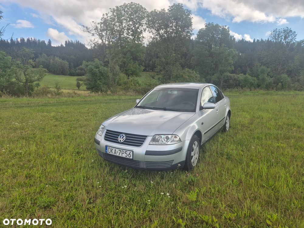 Volkswagen Passat 1.6 Exclusive - 2