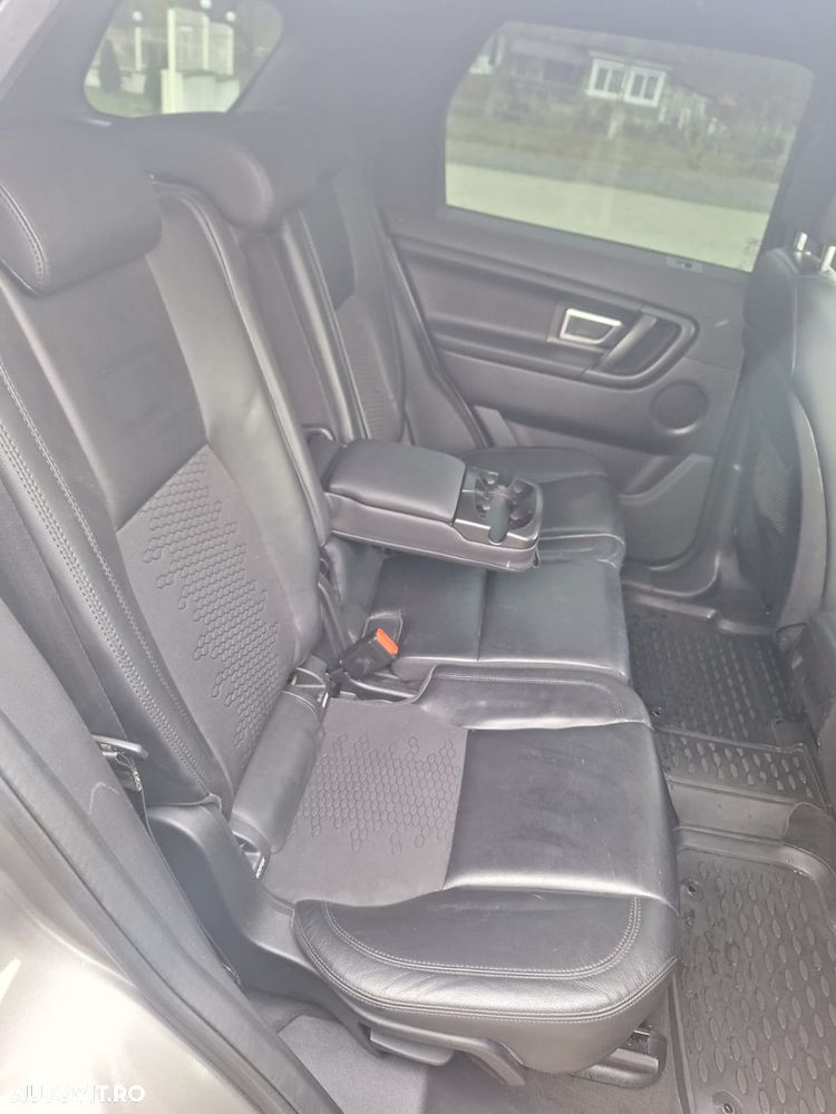 Land Rover Discovery Sport - 9