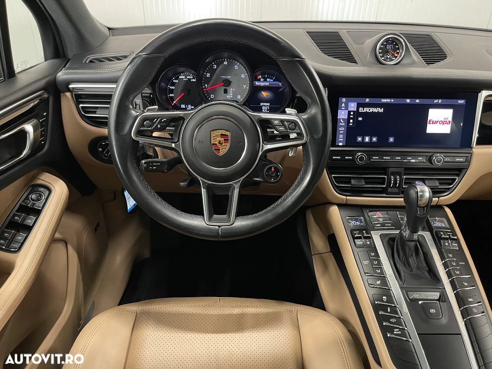 Porsche Macan S - 6