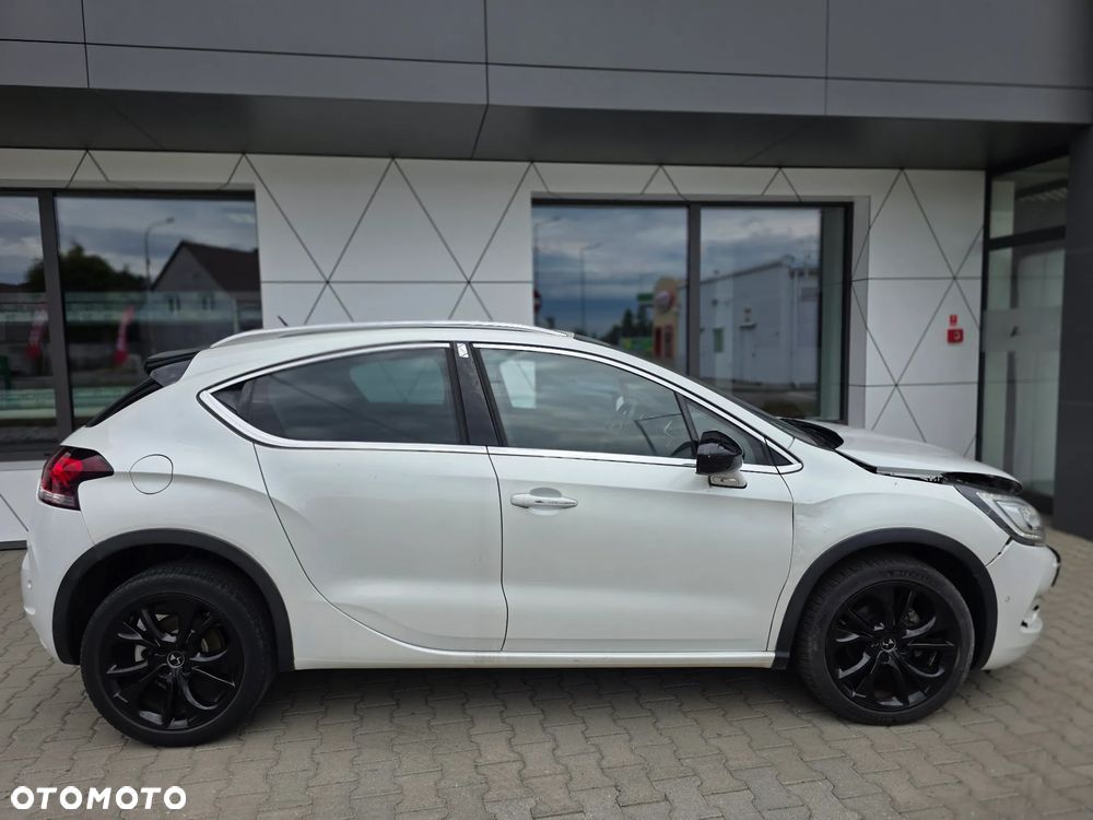 DS Automobiles DS 4 Crossback - 10