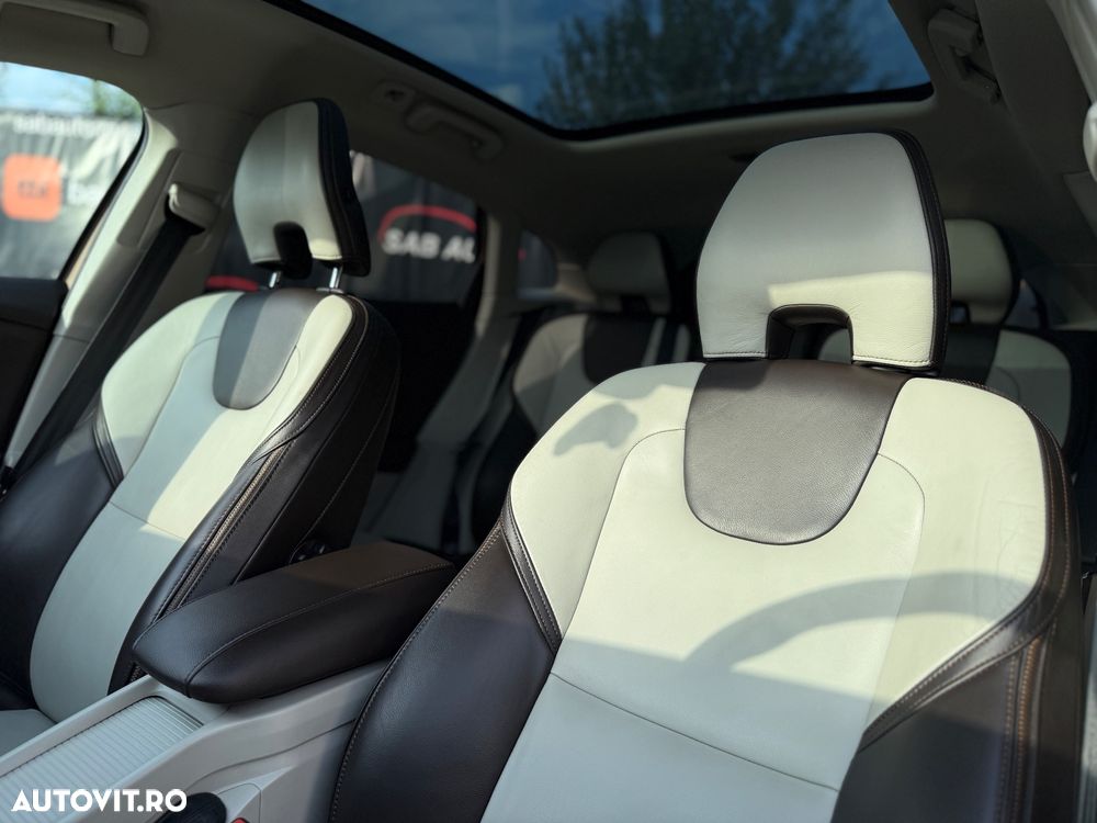 Volvo V40 Cross Country D4 Geartronic Kinetic - 12