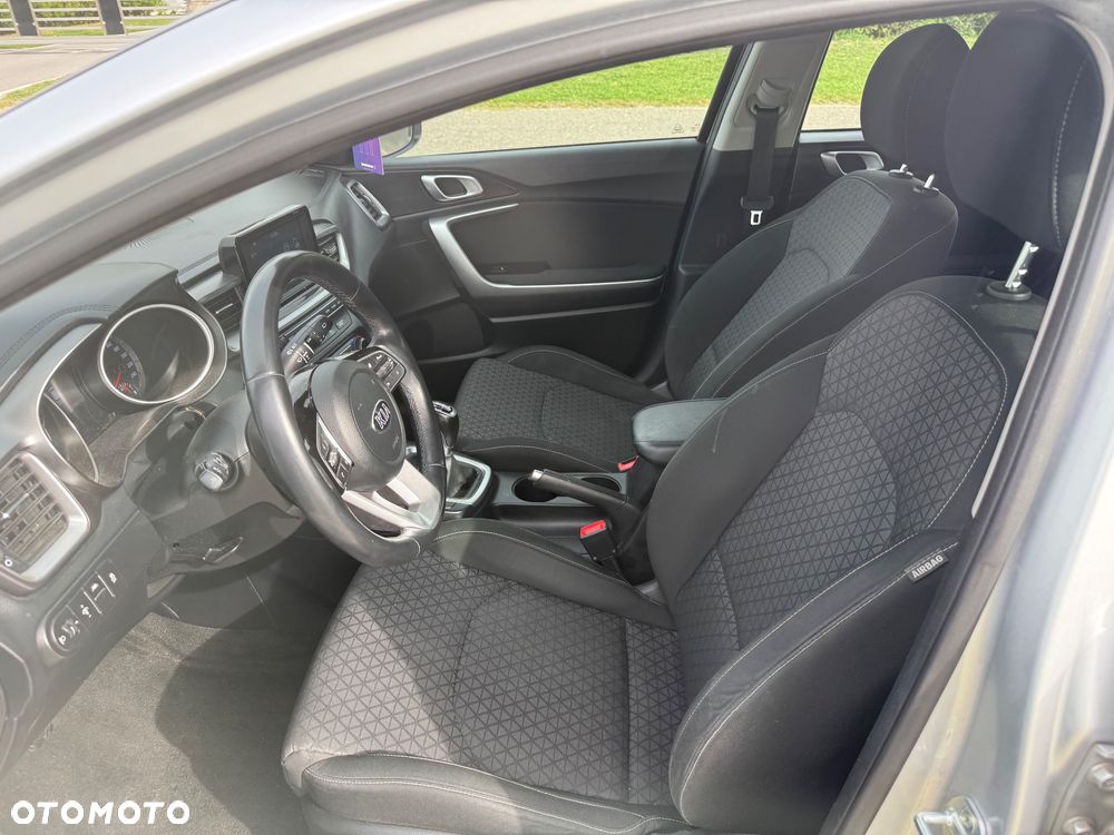 Kia Ceed 1.6 CRDi SCR L Business Line Plus - 7