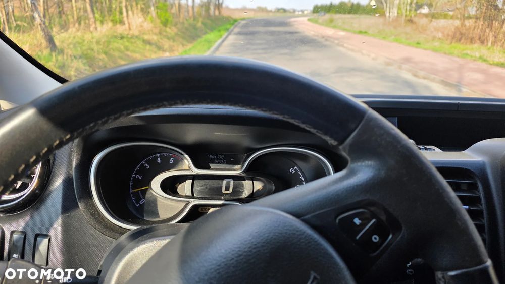 Opel Vivaro L2H1 2.9t Edition - 10