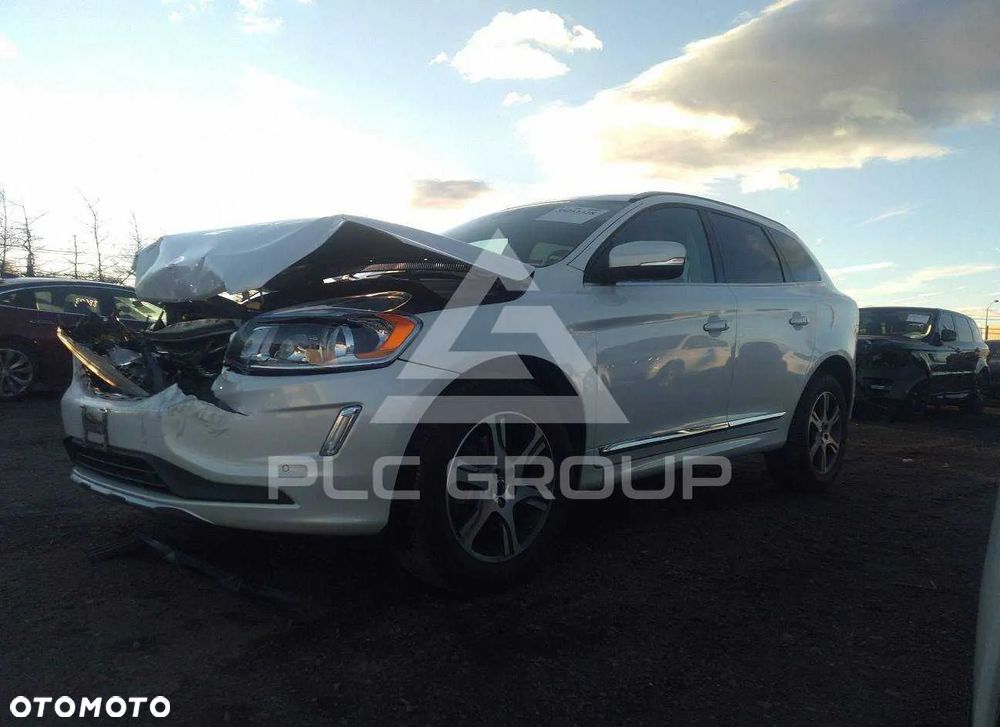 Volvo XC 60 T6 AWD Momentum - 16