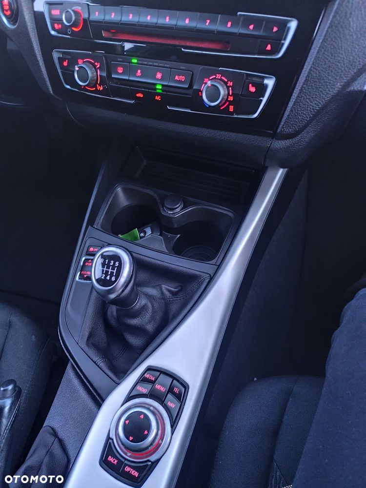 BMW Seria 1 116i Edition Metropolitan - 10