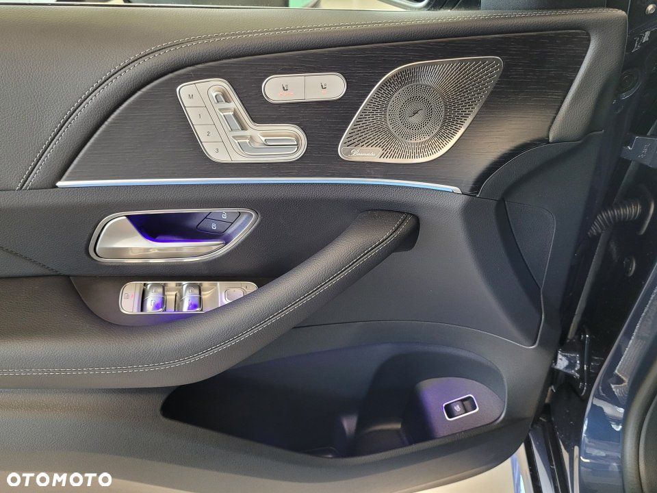 Mercedes-Benz GLE - 11