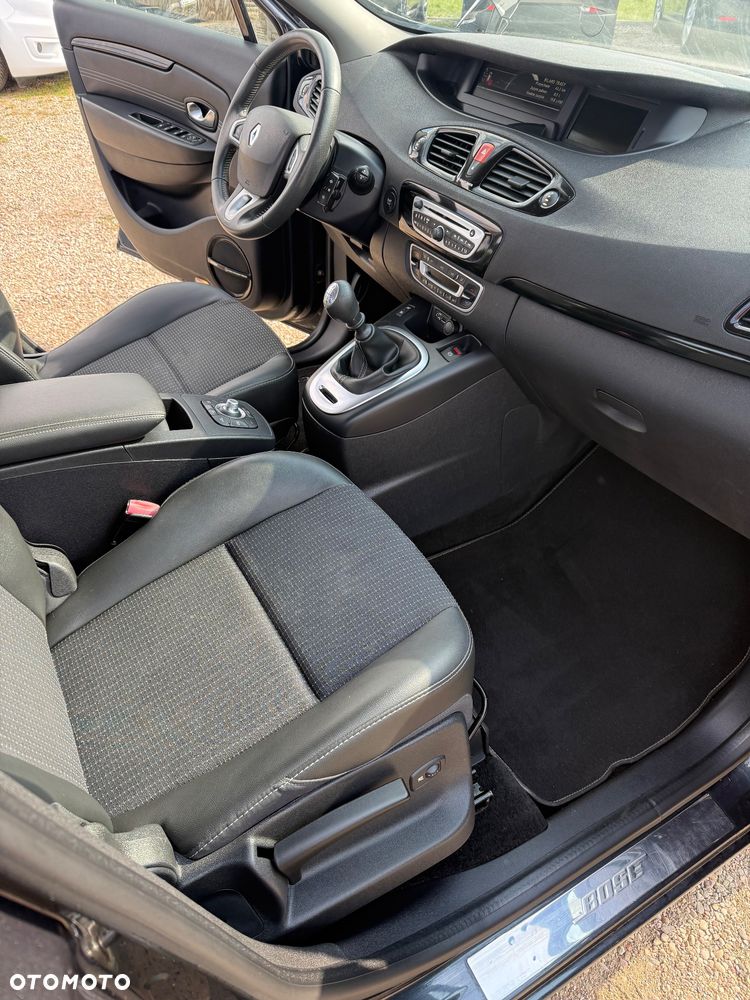 Renault Scenic TCe 130 Bose Edition - 10