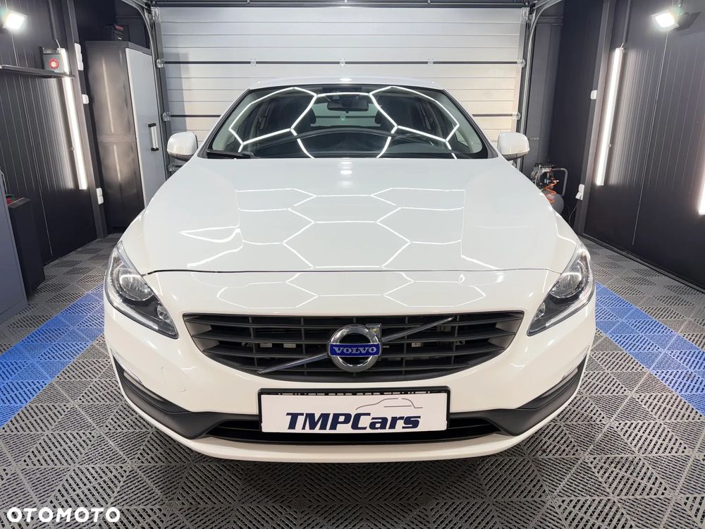 Volvo V60 T3 Drive-E Momentum - 2