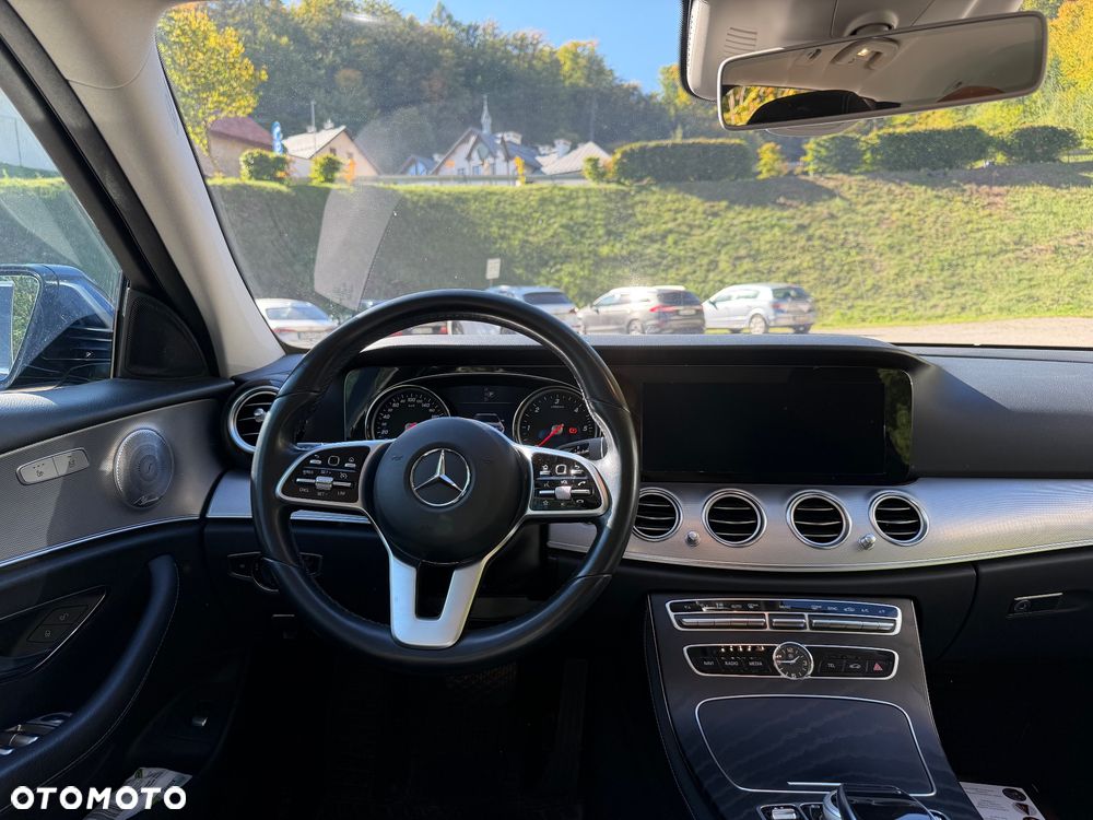 Mercedes-Benz Klasa E 220 d Business Edition 9G-TRONIC - 15