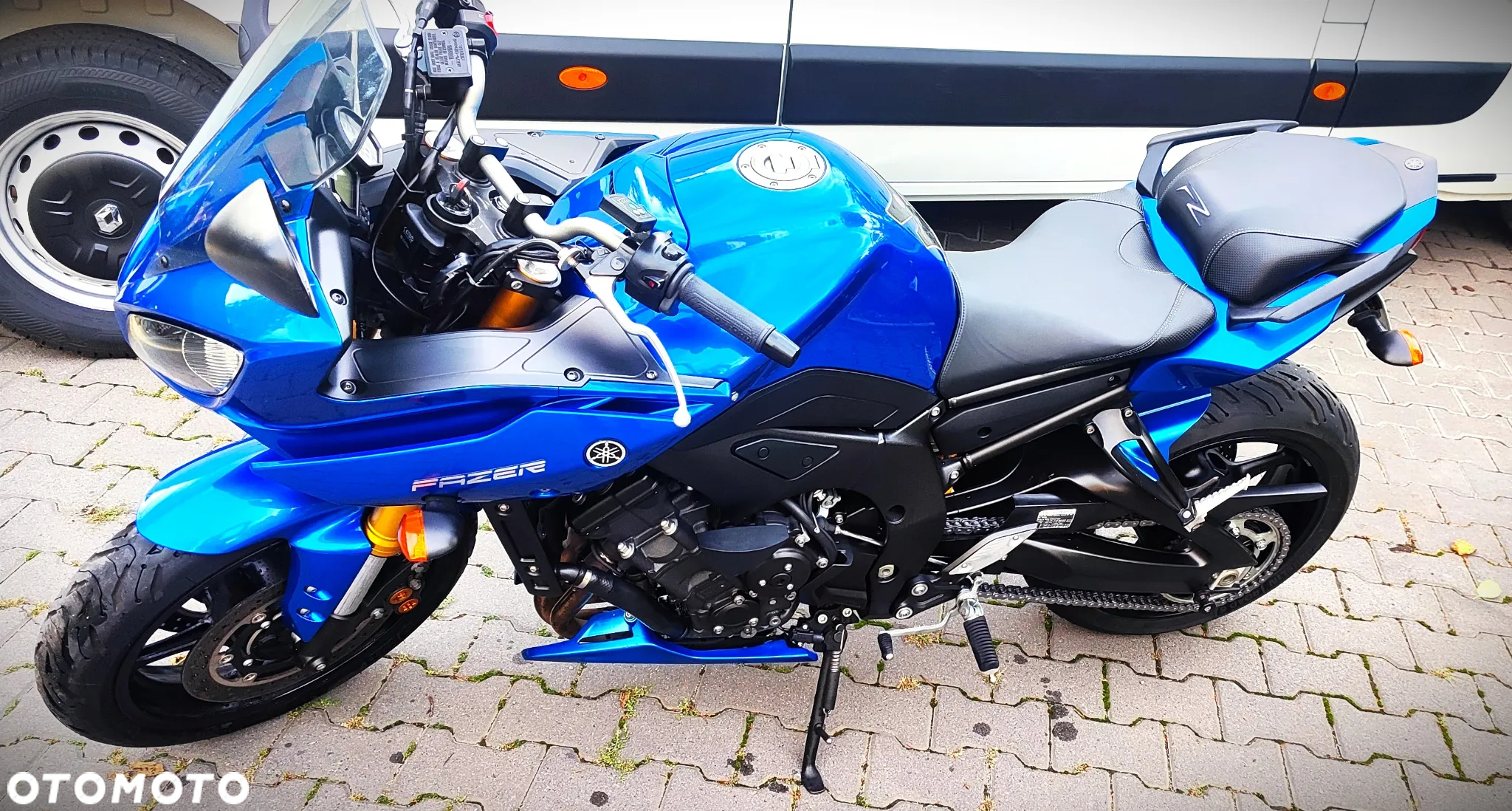 Yamaha FZ8 - 4