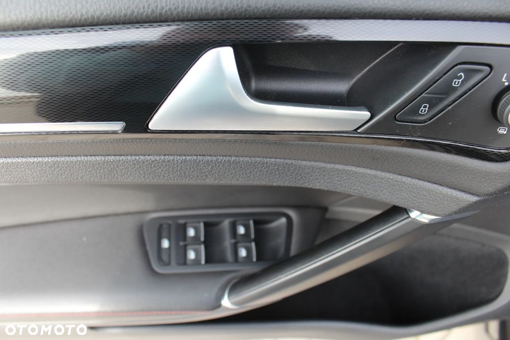 Volkswagen Golf GTI BlueMotion Technology DSG - 27