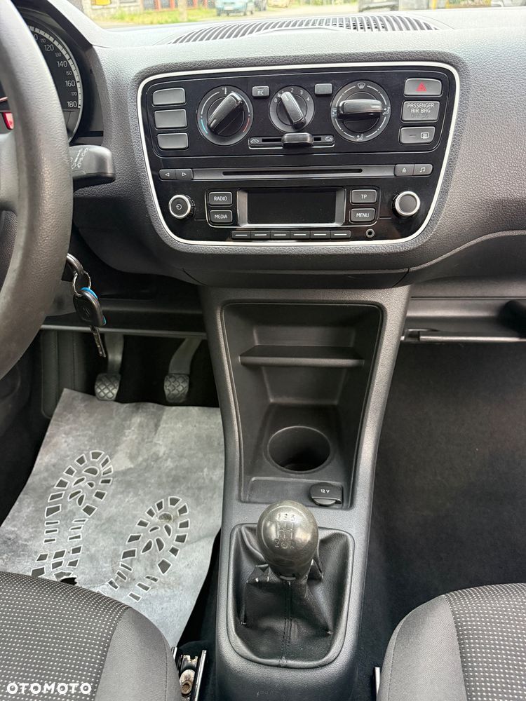 Volkswagen up! 1.0 Take - 10