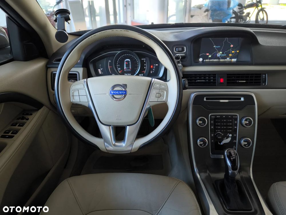 Volvo XC 70 D4 AWD Summum - 17