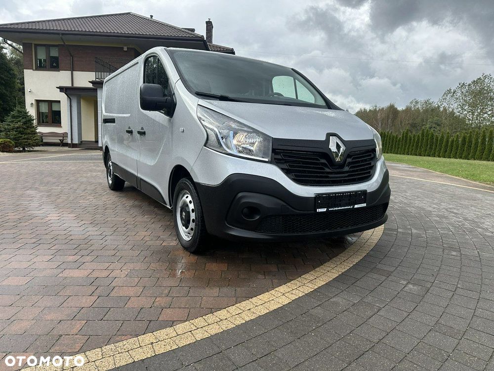 Renault Trafic - 1