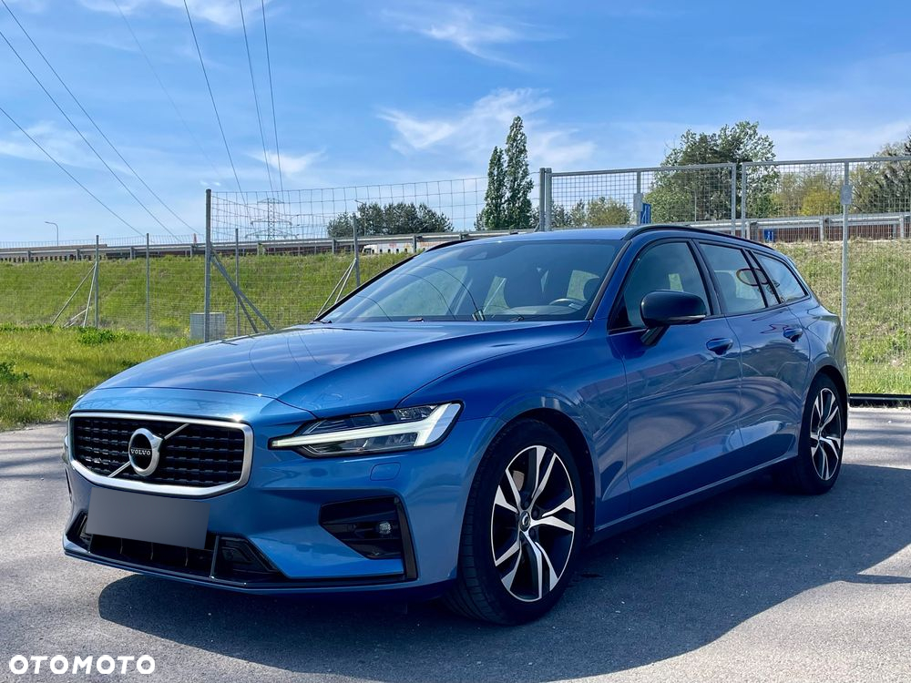 Volvo V60 D4 R-Design - 3
