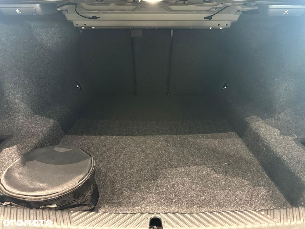 BMW Seria 5 520d mHEV - 17