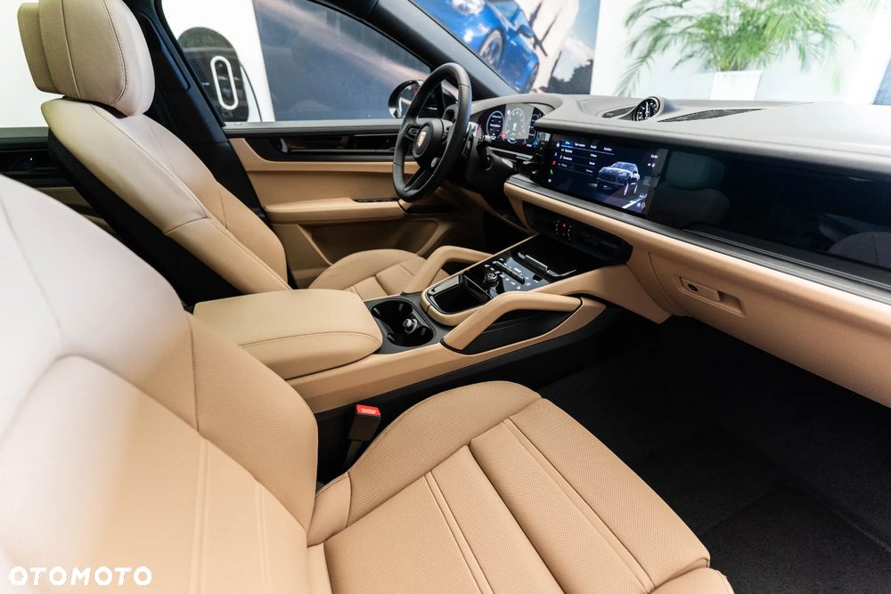 Porsche Cayenne E-Hybrid PHEV Black Edition - 16